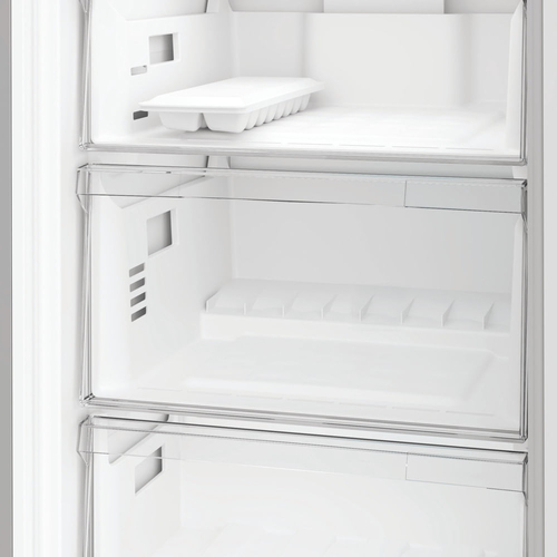 Hotpoint HPK26402XP 203cm High 70 30 Frost Free Fridge Freezer in Silv - image 7