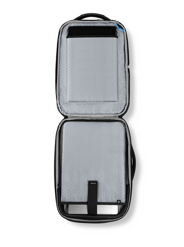 DELL PE1520P. Tipo de mala: Mochila, Tamanho máximo de ecrã: 38,1 cm (15"), Pega para transporte, Cor da superfície: Monoc