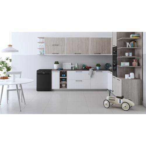 Indesit D2FHK26BUK Full-size Dishwasher - Black - image 6