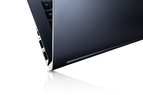 Samsung 9 900X4C-A01 Intel® Core™ i7 i7-3517U 38.1 cm (15") HD+ 8 GB DDR3-SDRAM 256 GB SSD Wi-Fi 4 (802.11n) Windows 7 Home Premium Silver – image 3