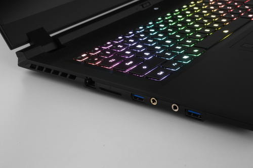 GIGABYTE 17 HDR XA-7US4130SQ – image 6
