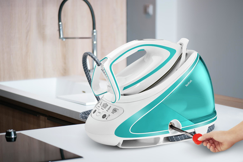Tefal Pro Express Ultimate Care GV9568 steam ironing station – image 9