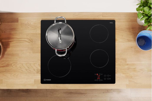 Indesit RI161C 60cm 4 Zone Frameless Ceramic Hob Black Touch Control - image 4