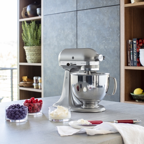 KitchenAid Artisan Mixer 125 Contour Silver with Free Gift - image 3