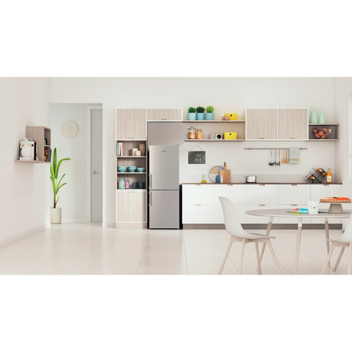 Indesit IB55532S 153cm High 50 50 Fridge Freezer in Silver 54cm Wide - image 5