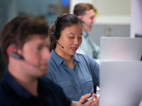 HP Poly Voyager 4245 USB-A Headset – image 4