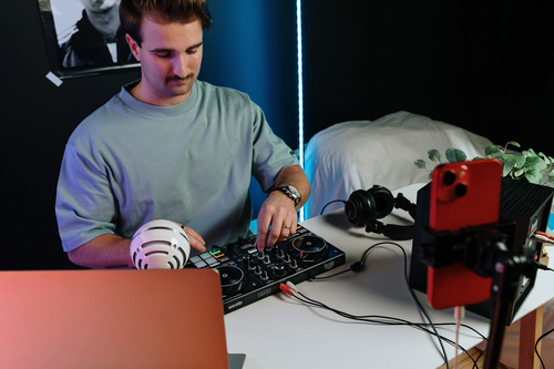 Hercules DJControl Inpulse 200 MK3 – image 7