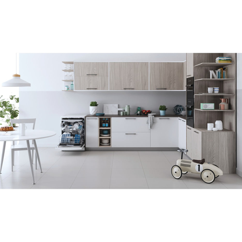 Indesit DFO3T133F 60cm Dishwasher in White 14 Place Setting D Rated - image 8