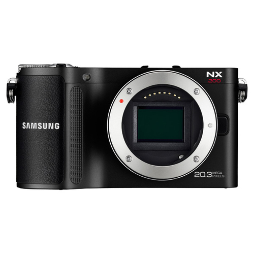 Samsung NX200 + 20-50mm