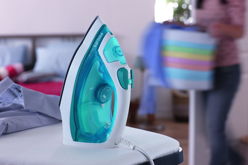 Philips PowerLife GC2910/02 Steam iron – image 5