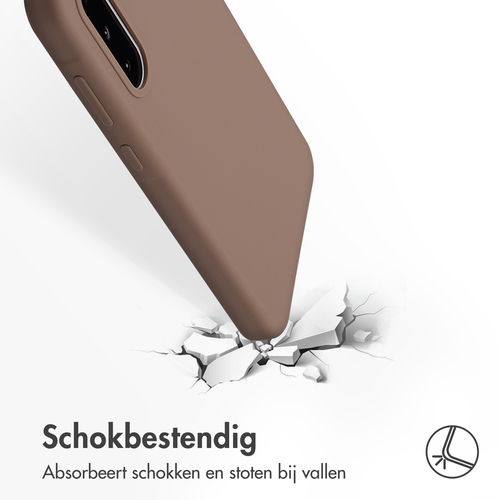 <div>Het slanke design van jouw smartphone intact houden én dagelijkse bescherming? Ga dan voor de Accezz Liquid Silicone Backcover. De hoes is, afbeelding 3