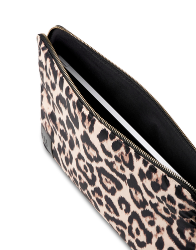 iDeal of Sweden Essential Laptop Sleeve – image 4
