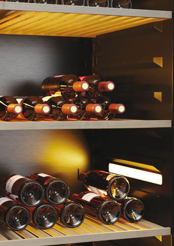 Haier Wine Bank 60 Series 7 HWS247FDU1 Compressor wine cooler Freestanding Black 247 bottle(s) – image 8