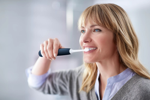 Philips Sonicare ProtectiveClean 5100 ProtectiveClean 5100 HX6851/34 2-pack sonic electric toothbrushes with accessories