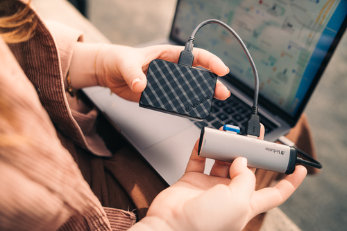 Verbatim USB-C to 4-Port USB-A 3.2 Gen1 Multiport Hub - image 7