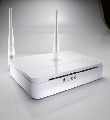 LevelOne N300 PoE Wireless Access Point, Desktop – image 3