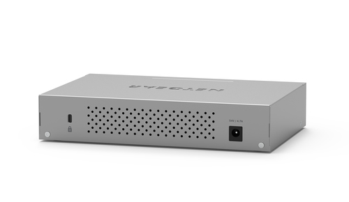 NETGEAR 8-Port Ultra60 PoE++ 2.5G Switch