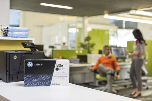 HP 80A Black Original LaserJet Toner Cartridge (CF280A) - image 7