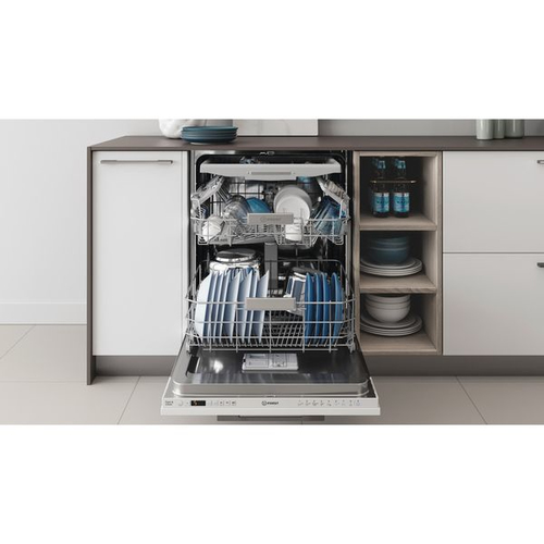 Indesit DIO3T131FE 60cm Fully Integrated Dishwasher 14 Place D Rated - image 3