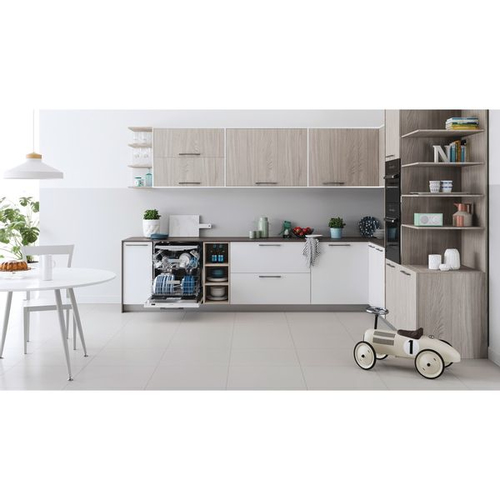 Indesit DIO3T131FE 60cm Fully Integrated Dishwasher 14 Place D Rated - image 5