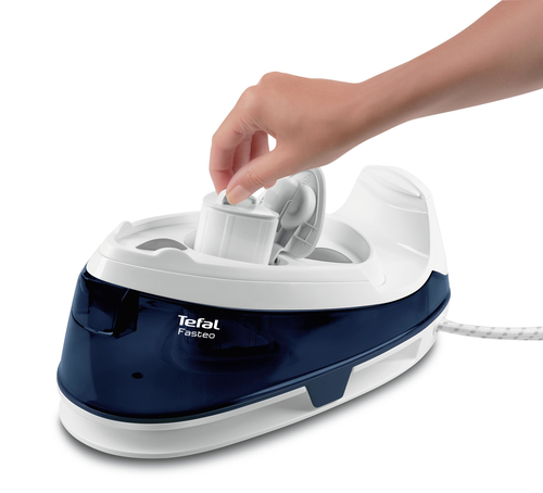 Tefal Fasteo SV6035 steam ironing station – image 6