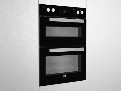 Beko BTQF24300B oven – image 2