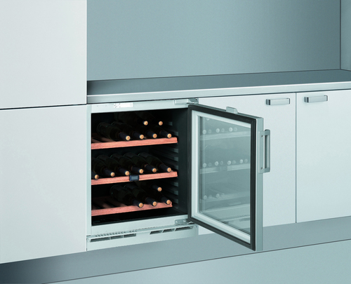 Whirlpool ARZ000W wine cooler Compressor wine cooler Built-in Silver 33 bottle(s) – image 2