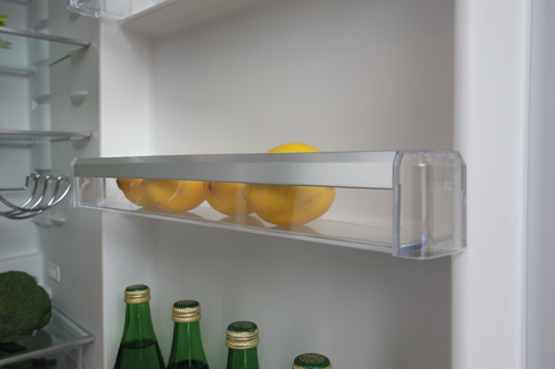 CDA FW872 Integrated 70/30 combination fridge freezer – image 4