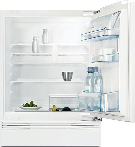 Electrolux ERU14410 fridge Built-in White