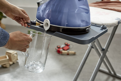 Philips GC9330/20 steam ironing station – image 3