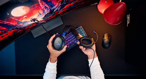 HyperX Cloud III - Gaming Headset (Black/Blue) – image 3