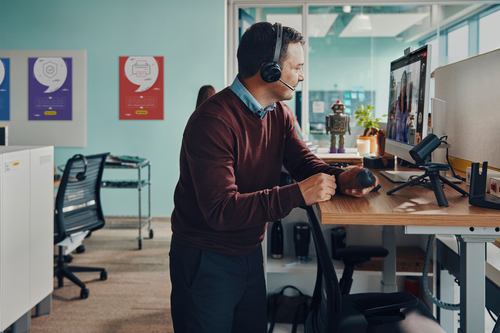HP Poly Voyager Focus 2 Microsoft Teams Certified USB-A Headset – image 8