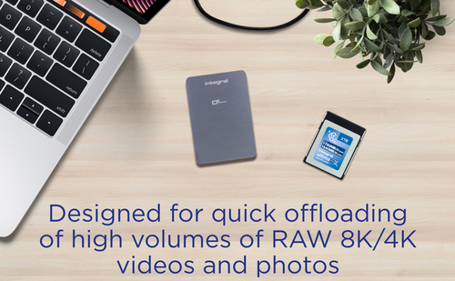 Integral USB 3.0 CARD READER SINGLE SLOT CFEXPRESS WITH TYPE C TO A AND C TO C CABLES ETAIL – image 1