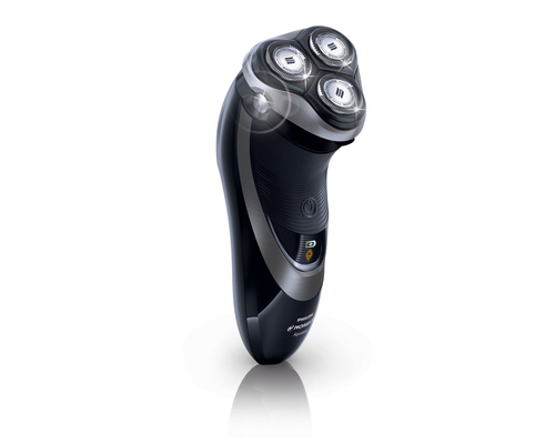 Philips Norelco PowerTouch wet and dry electric razor AT895/41 – image 4