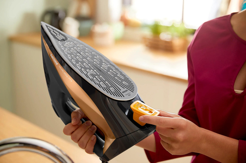Philips 7000 series DST7040/81R1 iron Steam iron SteamGlide Elite soleplate – image 7