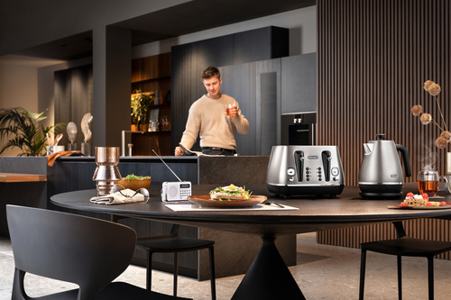 Delonghi Distinta X Kettle in Titanium - Titanium - image 8