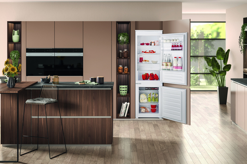 Hotpoint BCB 70301 E – image 8