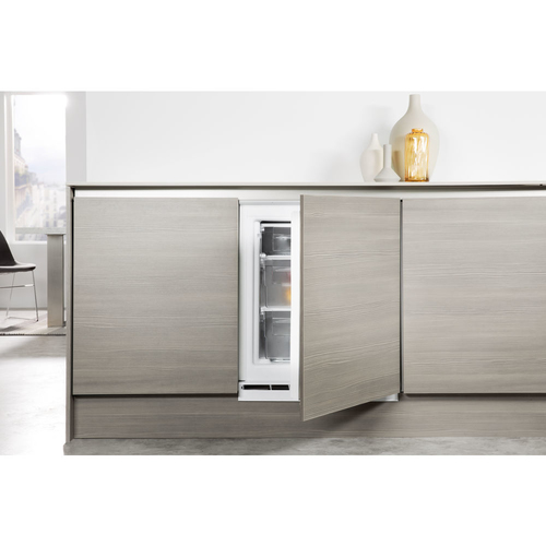 Whirlpool 859991556360 Upright freezer Built-in