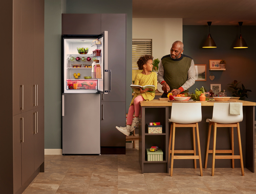 Beko CRFP3691VG Freestanding Frost Free Fridge Freezer with HarvestFresh™ – image 5
