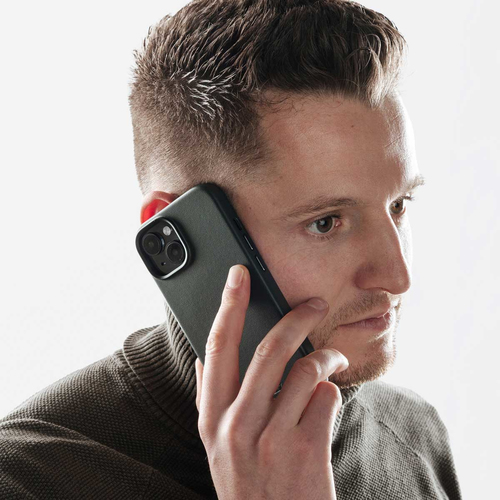 Accezz MagSafe Leather Backcover voor iPhone 16 Pro Telefoonhoesje Groen, afbeelding 5