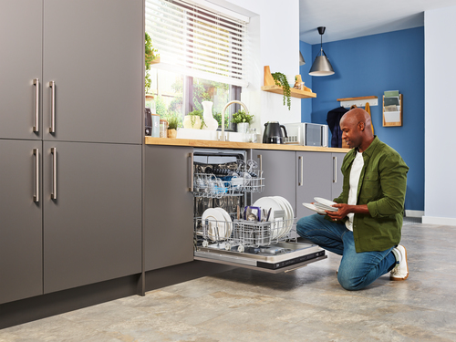 Beko BDIN36520Q Integrated Full Size Dishwasher with AquaIntense® – image 8