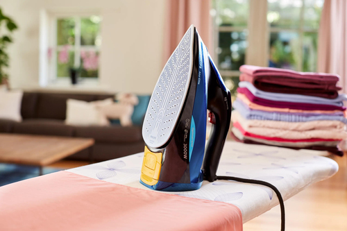 Philips GC5032/20R1 iron Dry & Steam iron SteamGlide Plus soleplate – image 4