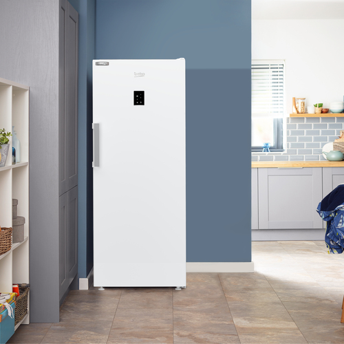 Beko LNP4686LVW Freestanding AeroFlowTM Tall Larder Fridge with HarvestFreshTM – image 7