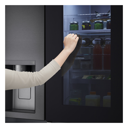 LG InstaView™ ThinQ™ GSXV90MCAE American Fridge Freezer – image 2