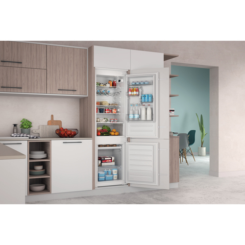 Indesit Push&Go INC18D011B1 70/30 Integrated Fridge Freezer - Sliding Hinge, White - image 8