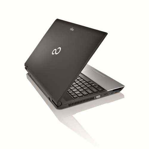 Fujitsu A532 + Service Pack, 3 Year, On-Site Service – image 4