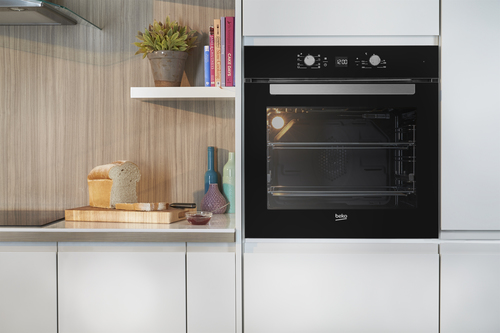 Beko BIM14300 71 L Black – image 6