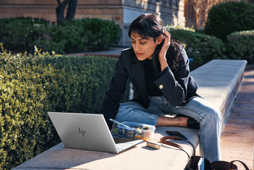HP Pavilion Plus Laptop 14-eh1001na – image 9