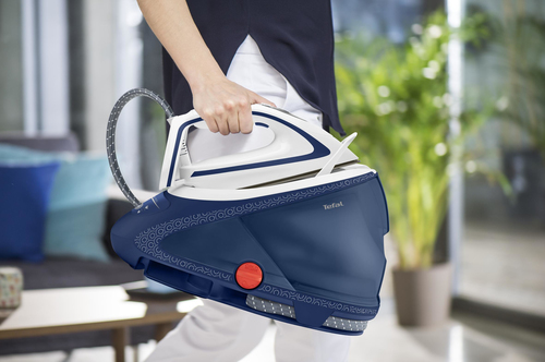 Tefal Pro Express Ultimate Care GV9580 steam ironing station – image 5