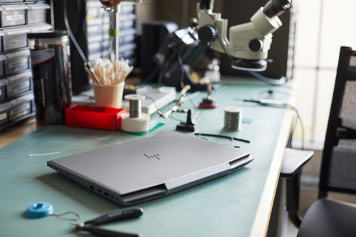 HP Staţie grafică mobilă ZBook 15v G5 – image 9